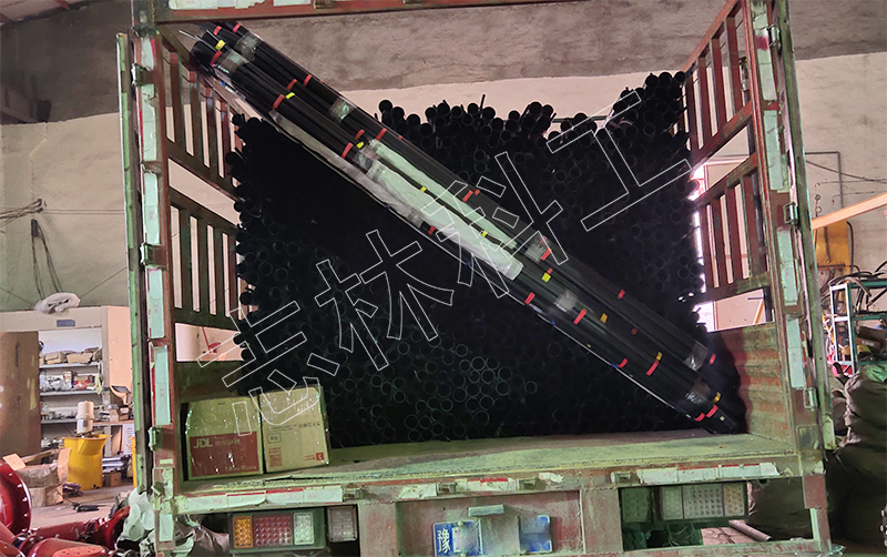煤層注水用水壓式封孔器